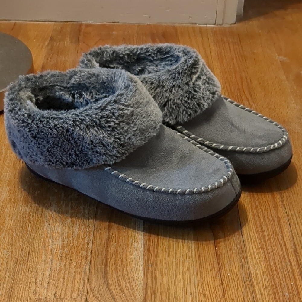 Cozy Gray Women's Slippers
